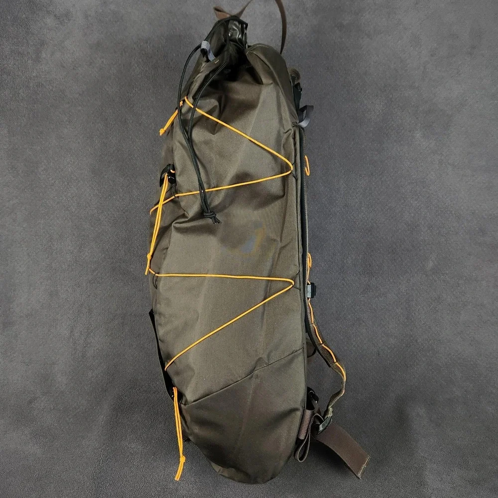 Arc'teryx Cierzo 28 Backpack Brown Nylon One Size Hiking Climbing Daypack